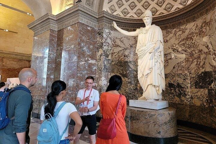 Louvre Museum & Mona Lisa Semi-Private Guided Tour (Max 6 People) — photo 8