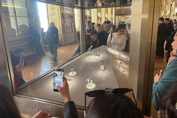 Louvre Museum & Mona Lisa Semi-Private Guided Tour (Max 6 People) — photo 11