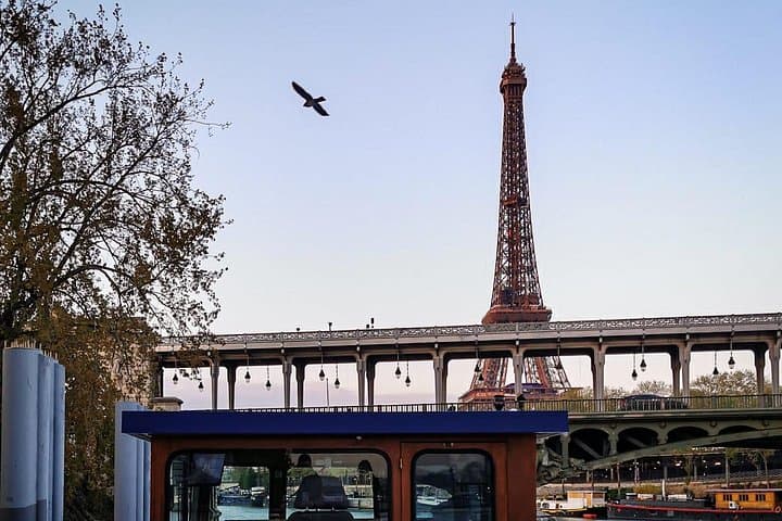 Paris Capitaine Fracasse 3 Course Seine River Dinner Cruise — photo 12