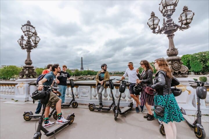 Paris E-Scooter Tour with fun & informative guide (small groups) — photo 1