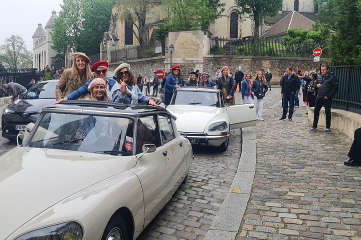 Vintage Car Paris Tour Citroën DS with open roof Paris City Tour — photo 12