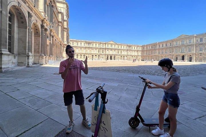 Paris City Tour by E-Scooter with Fun Guide (Small groups) — photo 5