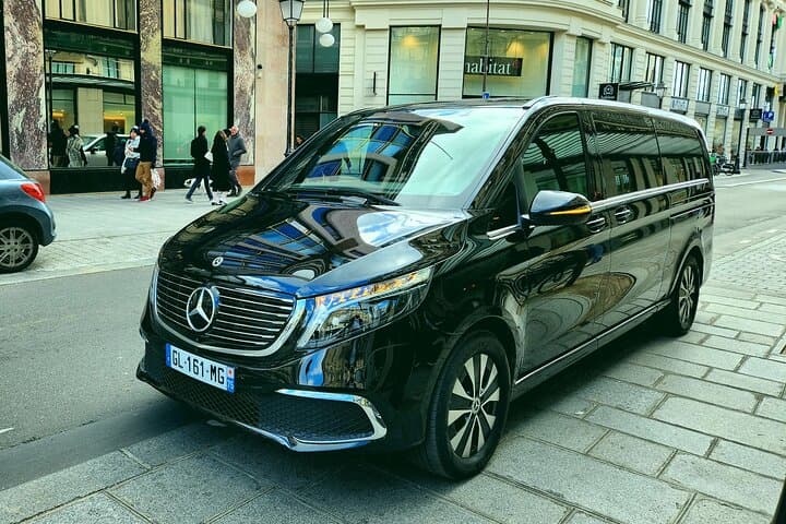 Paris Airport Transfer: Paris to Paris Airport CDG by Luxury Van — photo 1