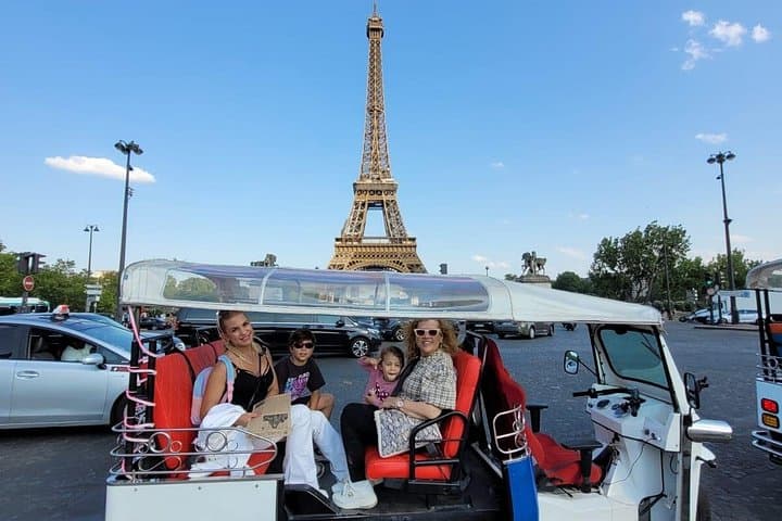 Private Tour of Paris in Tuktuk — photo 4