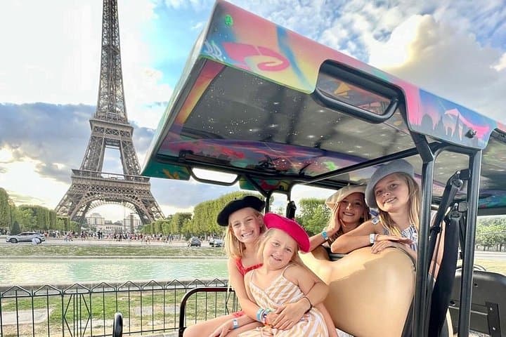 Guided and Private Tour of Paris by Golf Cart — photo 5