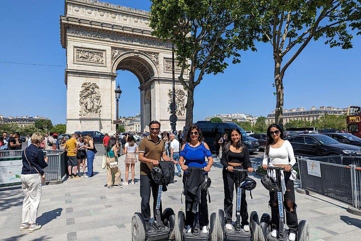 Paris Segway Tour with Ticket for Seine River Cruise — photo 3