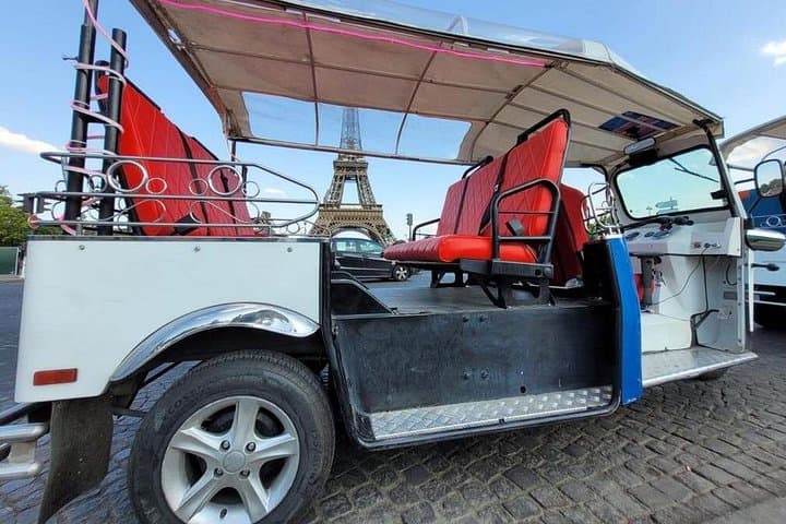 Paris with a Tuk Tuk - Private 3-Hour TukTuk Tour — photo 3