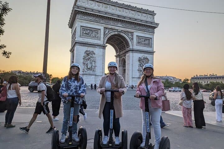 Paris by Night: Exclusive Segway night tour with a Local Guide — photo 3