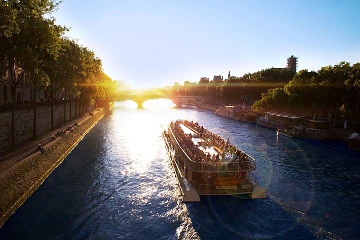 Guided Tour of the Louvre Museum with Seine River Cruise Ticket — photo 16