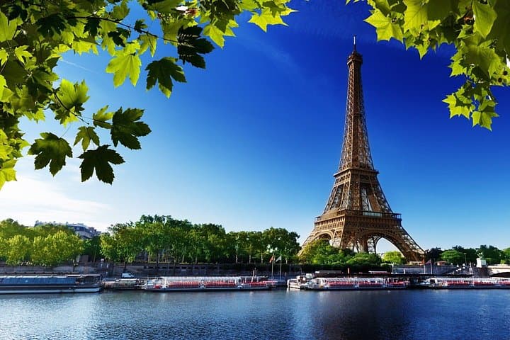 Private Tour: Eiffel Tower Summit PreBooked Tickets by Lift — photo 1