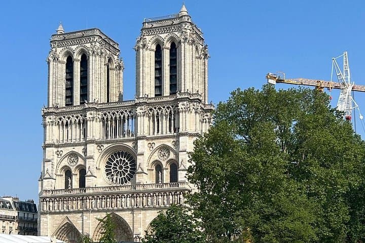 Notre-Dame Outdoor Walking Tour with Sainte-Chapelle Entry — photo 13