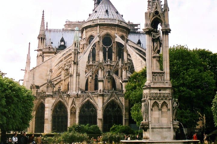 Notre-Dame Outdoor Walking Tour with Sainte-Chapelle Entry — photo 12