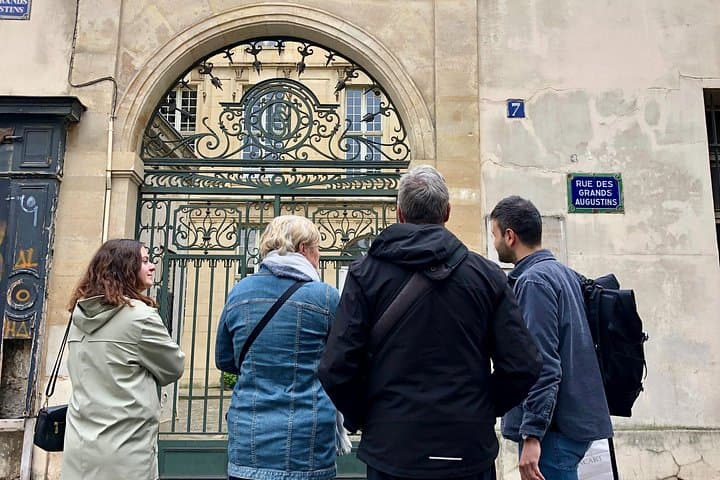 Paris Champagne & Food Tour with Tastings in Saint-Germain — photo 9