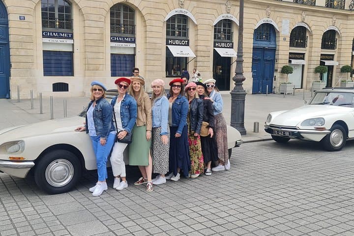 Vintage Car Paris Tour Citroën DS with open roof Paris City Tour — photo 11