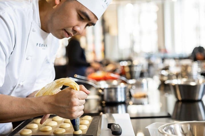Paris Pastry Class with Ferrandi Chef at Galeries Lafayette Paris — photo 1