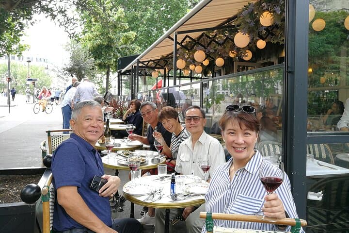 Paris Private Food Tour in Le Marais: Wine & Local French Cuisine — photo 2