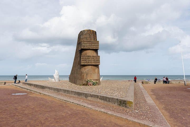 Normandy Guided Day Trip with Landing Beaches and Pick Up — photo 12