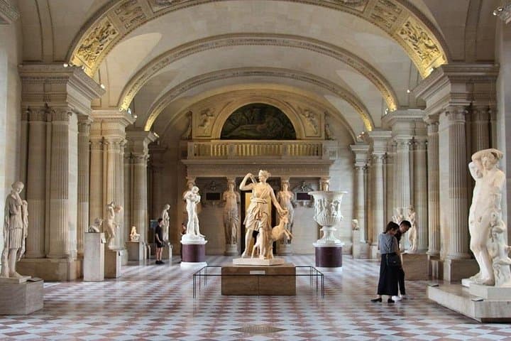 Guided Tour of the Louvre Museum with Tickets Included — photo 5