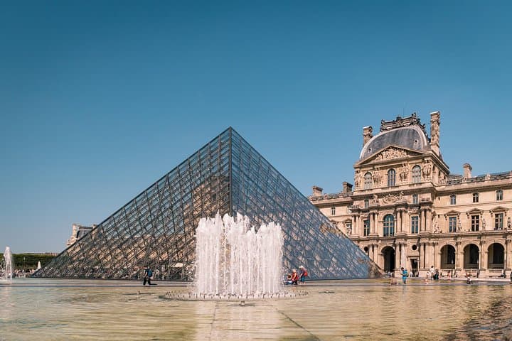 Louvre Museum Masterpieces Guided Tour with Access — photo 18