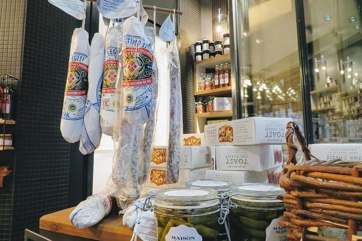 Paris Champagne & Food Tour with Tastings in Saint-Germain — photo 20