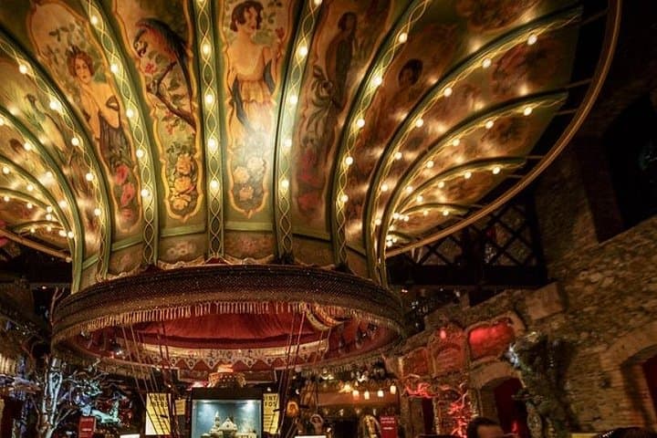 Paris Chic Private Tour: Filming Sites, Landmarks & Photo Ops — photo 15