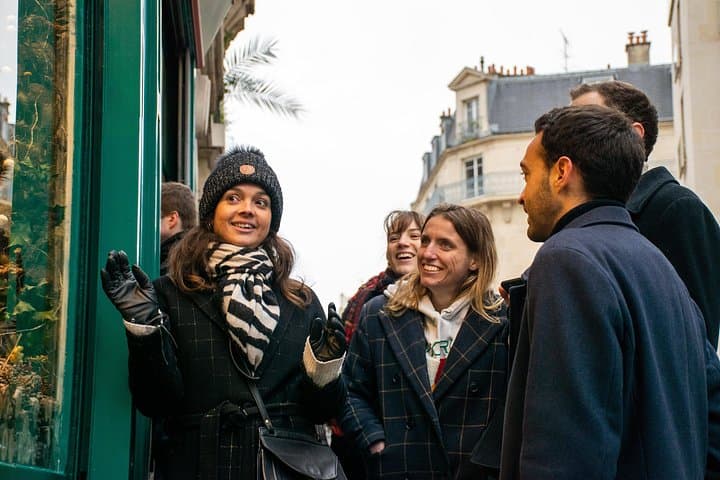 Paris Christmas Lights Small Group Walking Tour with Local Guide — photo 2