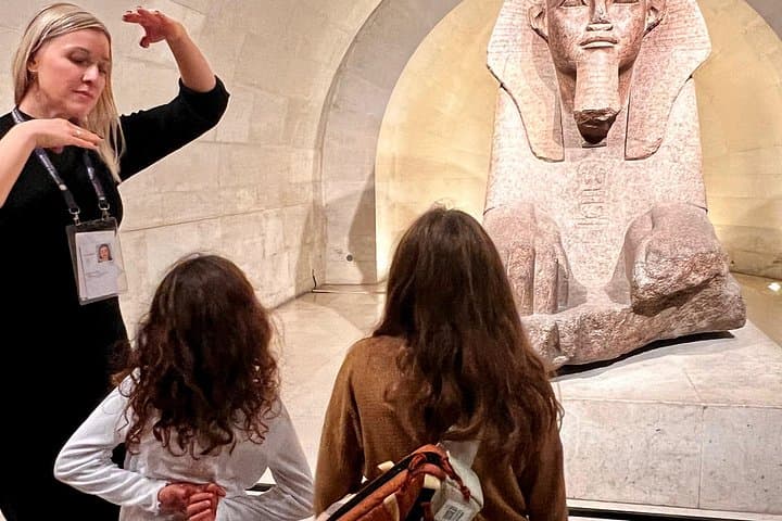 Mamma Mia! Paris Louvre Museum Guided Tour Kid-Friendly Activity — photo 1