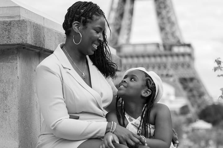 Private Photoshoot with the Iconic Eiffel Tower in Paris — photo 7