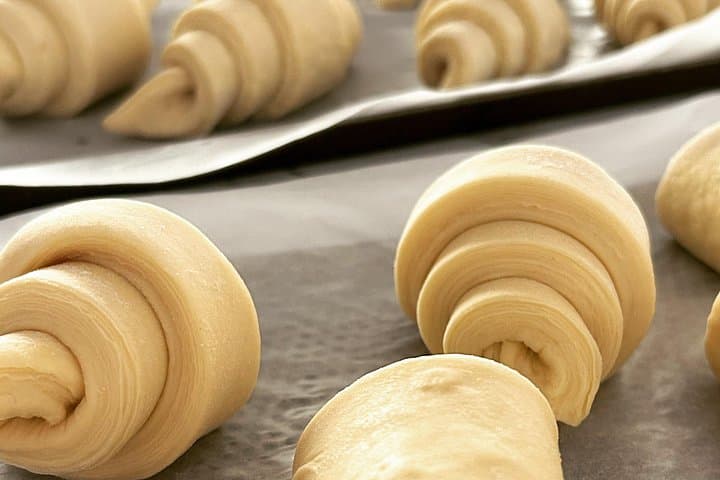 Croissants and pains au chocolat with a pastry chef in Paris — photo 2