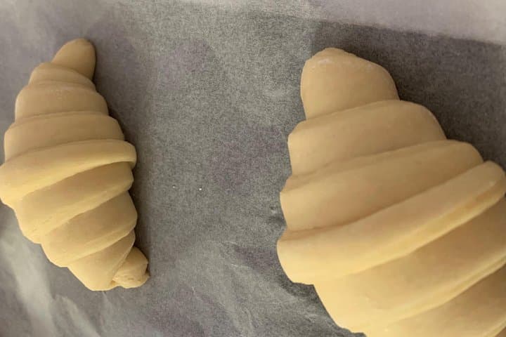 Croissants and pains au chocolat with a pastry chef in Paris — photo 14