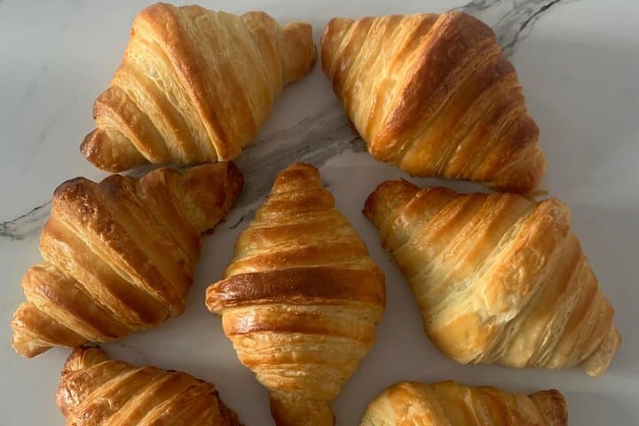 Croissants and pains au chocolat with a pastry chef in Paris — photo 19
