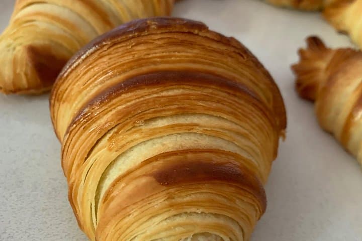 Croissants and pains au chocolat with a pastry chef in Paris — photo 20