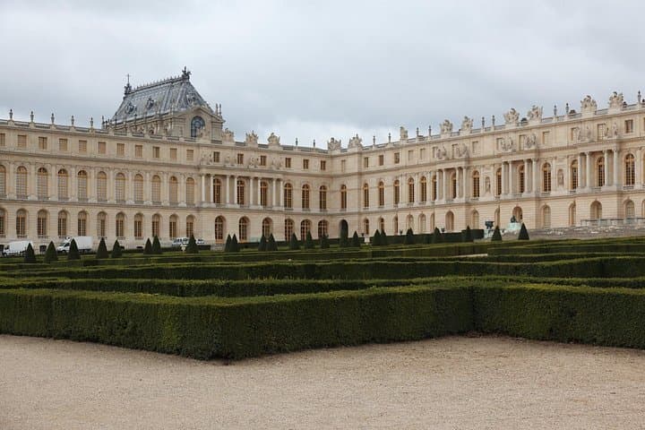 Private Tour with Guide to Midnight in Paris Movie Locations — photo 10