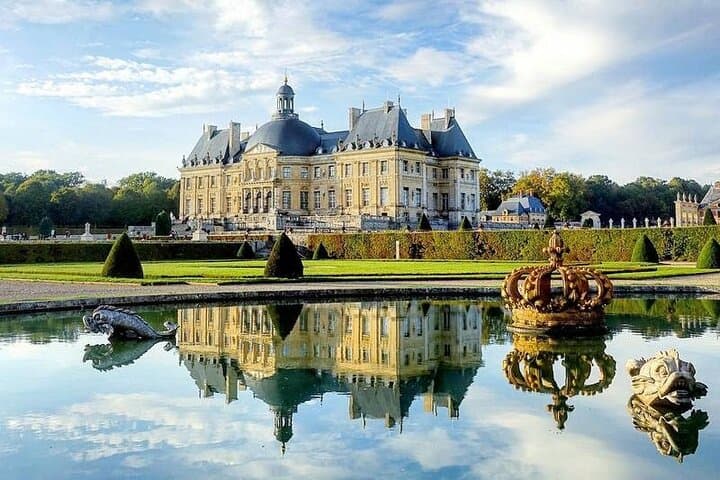 From Paris: Château de Fontainebleau and Vaux-le-Vicomte — photo 3