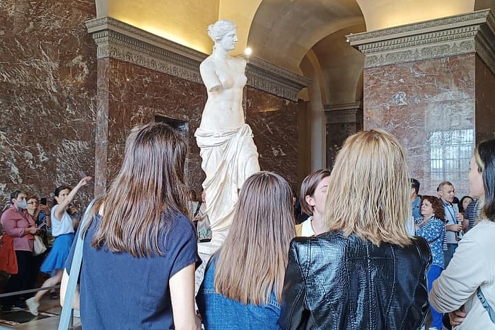 Kid-Friendly Paris Louvre Museum Private Tour — photo 4