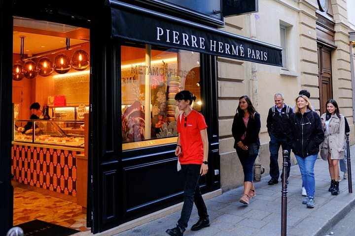 Le Marais Walking Tour: Hidden Stories, History & Local Life — photo 4