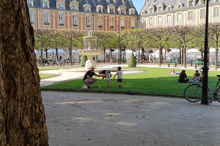 2 Hours Private Sightseeing Tour with Sweet Delights in Le Marais — photo 2