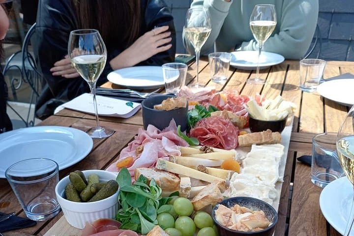 Champagne Private Day trip from Paris with 8 Tastings & Lunch — photo 5