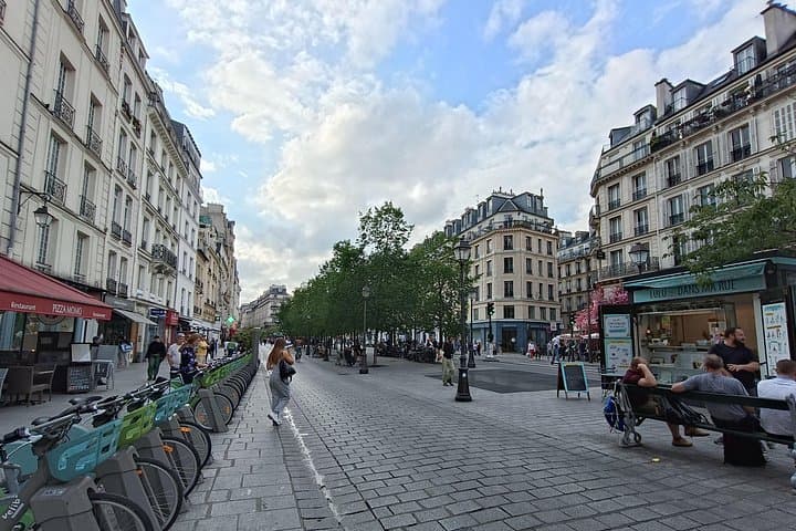 2 Hours Private Sightseeing Tour with Sweet Delights in Le Marais — photo 6