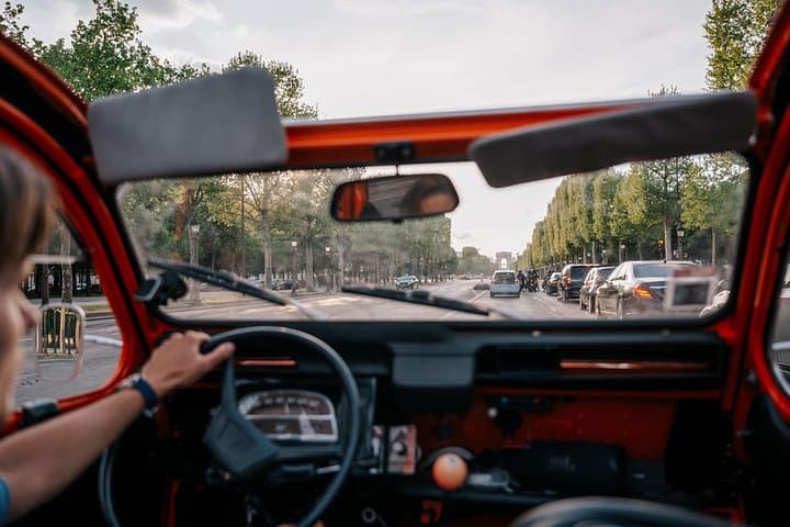 1.5 Hour Private Tour in Paris in a Classic Citroën — photo 5
