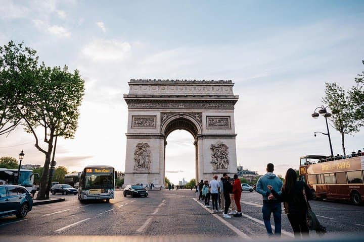 1.5 Hour Private Tour in Paris in a Classic Citroën — photo 9