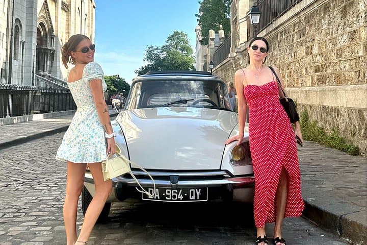 Paris Private Guided Tour in a Vintage Open Top French Car — photo 18