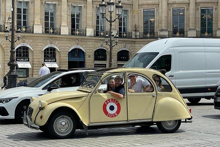 Vintage 2CV Adventure: 3-Hour Paris Highlights Tour — photo 11