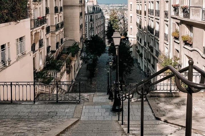 Small Group Walking Tour of Montmartre -10 people max — photo 5