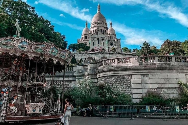 Small Group Walking Tour of Montmartre -10 people max — photo 1