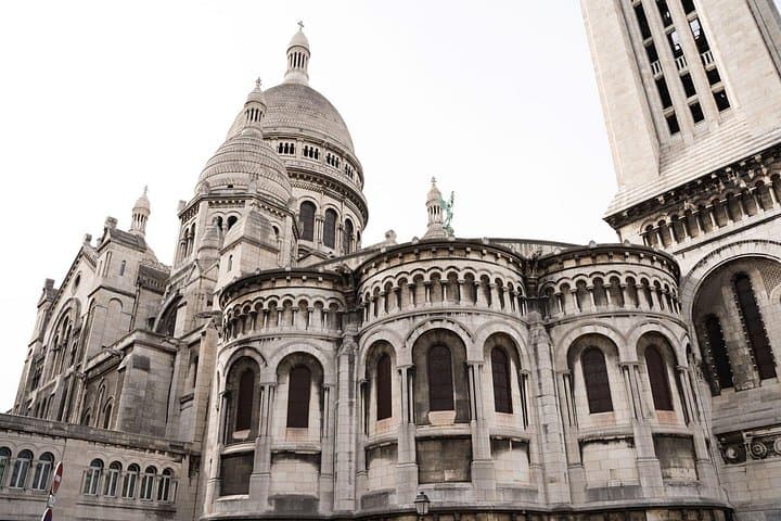 Paris Montmartre Walking Tour: Hidden Gems, Views & Croissant — photo 8