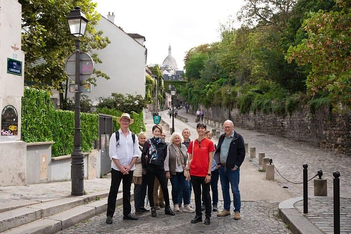 Paris Montmartre Walking Tour: Hidden Gems, Views & Croissant — photo 11
