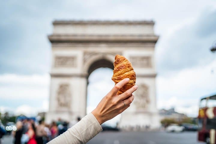 Exclusive Paris Photoshoot: Eiffel Tower & Arc de Triomphe — photo 9