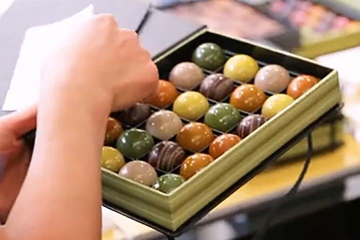 Must do in Paris: Chocolate and pastry tour in the Marais — photo 6