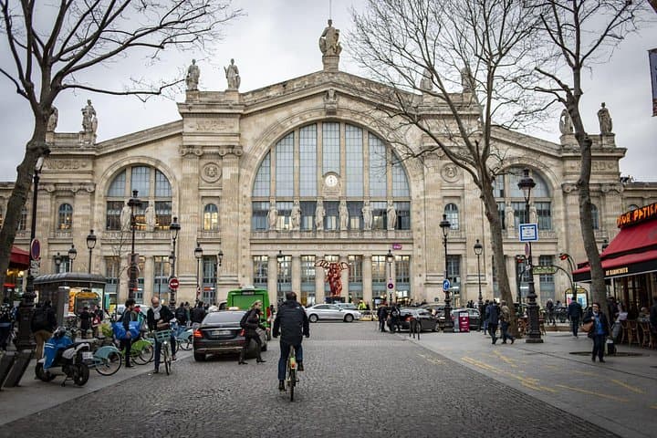Private Arrival Transfer: Paris Train Station to Hotel — photo 3